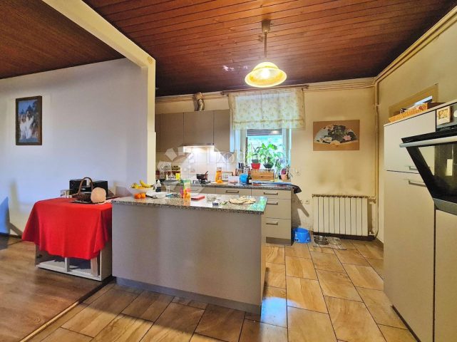 Kuća na prodaju 180 m² – Viškovo