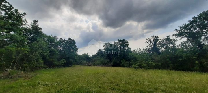 Zemljište na prodaju 1186 m² – Završje