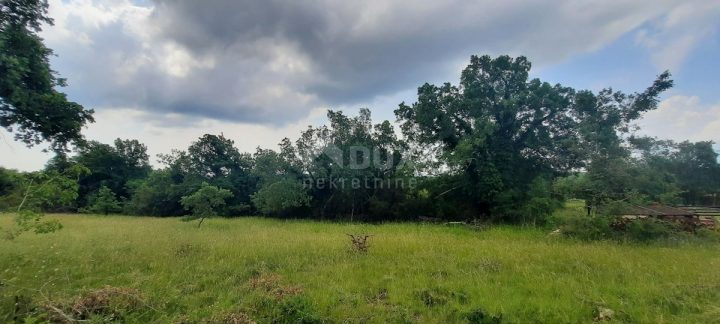 Zemljište na prodaju 1000 m² – Završje