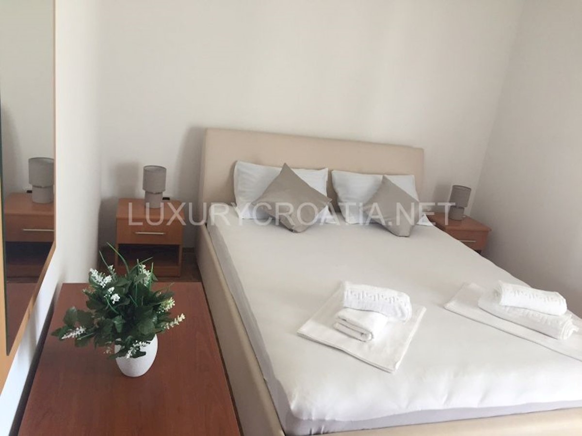House For sale - ŠIBENSKO-KNINSKA ROGOZNICA