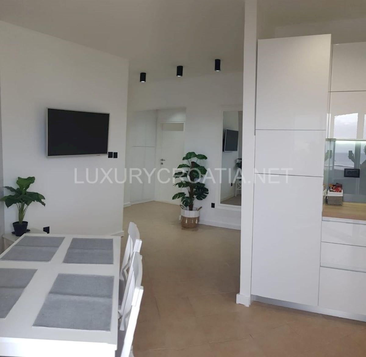 House For sale - ŠIBENSKO-KNINSKA ROGOZNICA