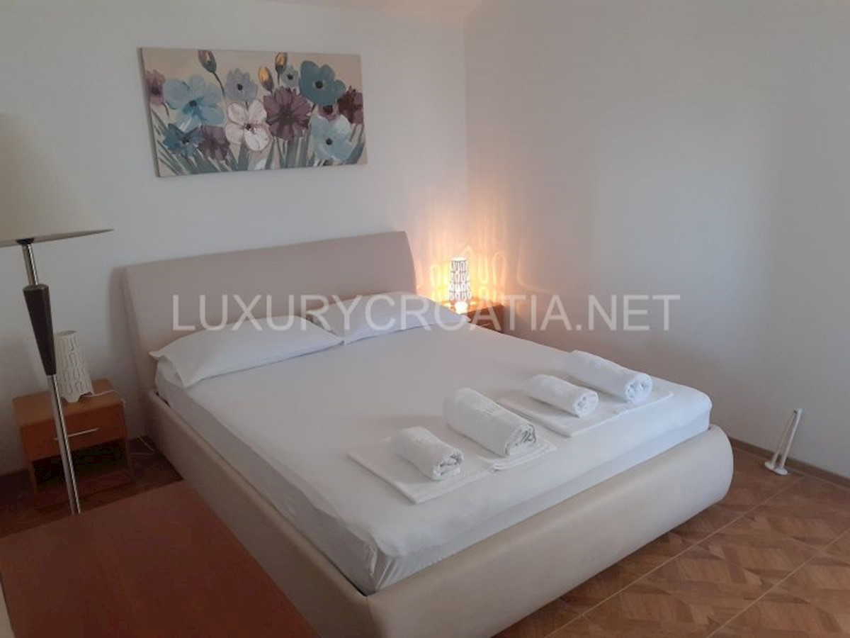 House For sale - ŠIBENSKO-KNINSKA ROGOZNICA