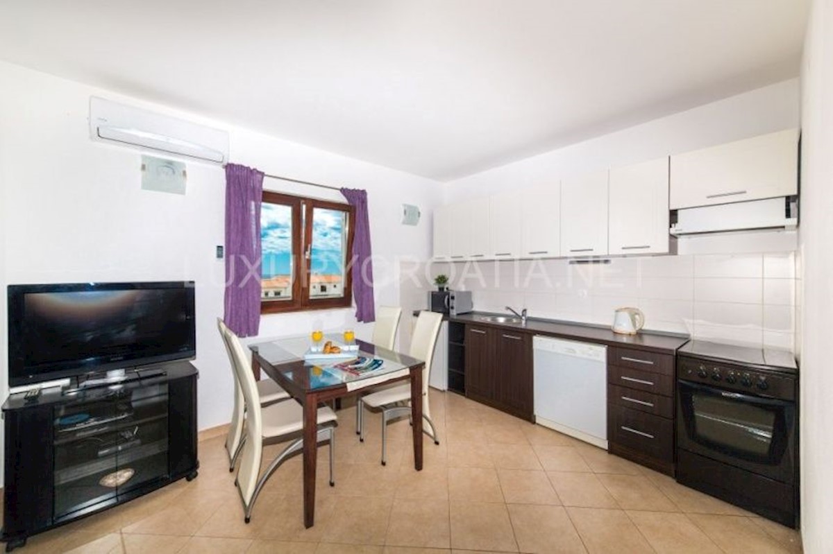 House For sale - ŠIBENSKO-KNINSKA ROGOZNICA