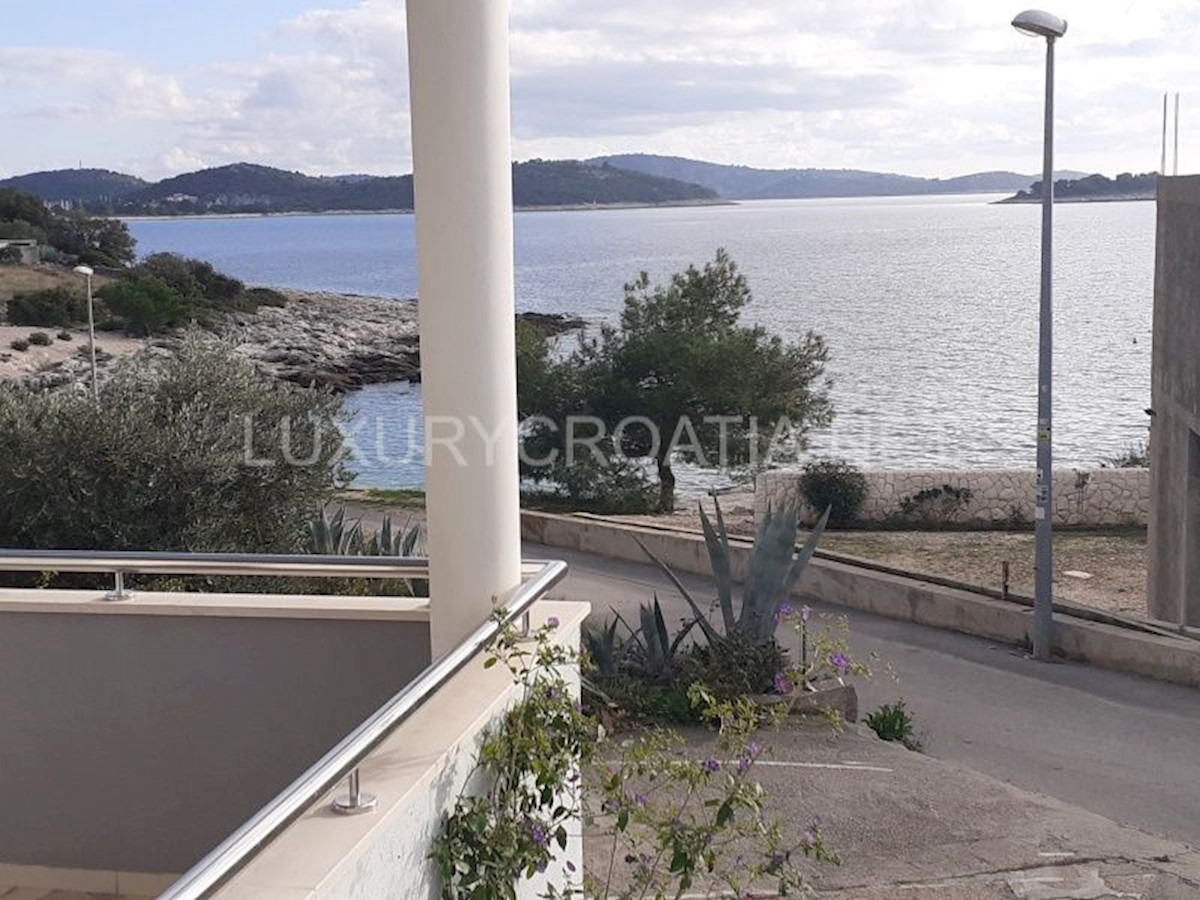 House For sale - ŠIBENSKO-KNINSKA ROGOZNICA