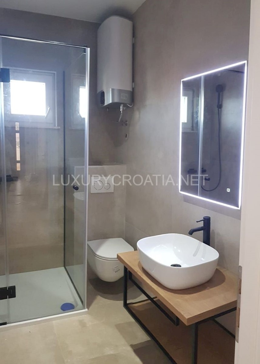 House For sale - ŠIBENSKO-KNINSKA ROGOZNICA