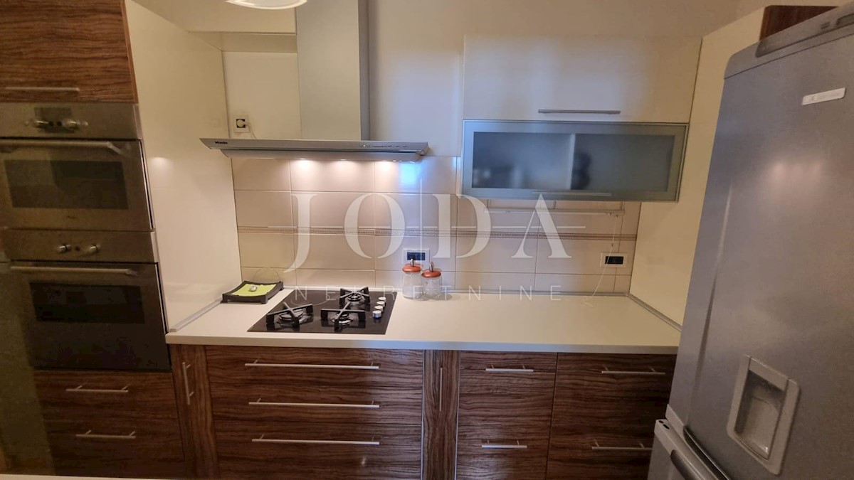 Maison À vendre - PRIMORSKO-GORANSKA NOVI VINODOLSKI