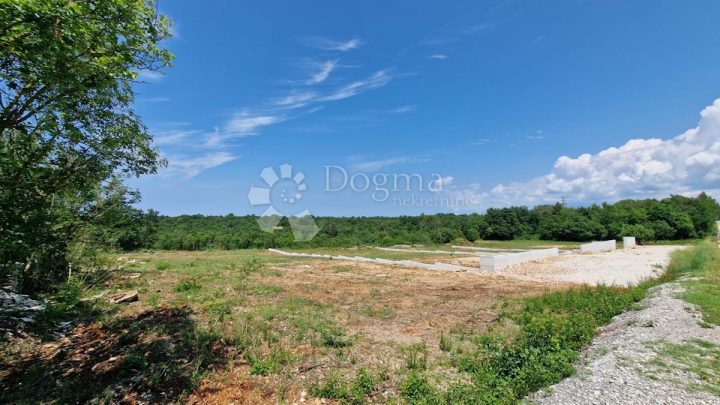 Land for sale 2844 m² – Juršići