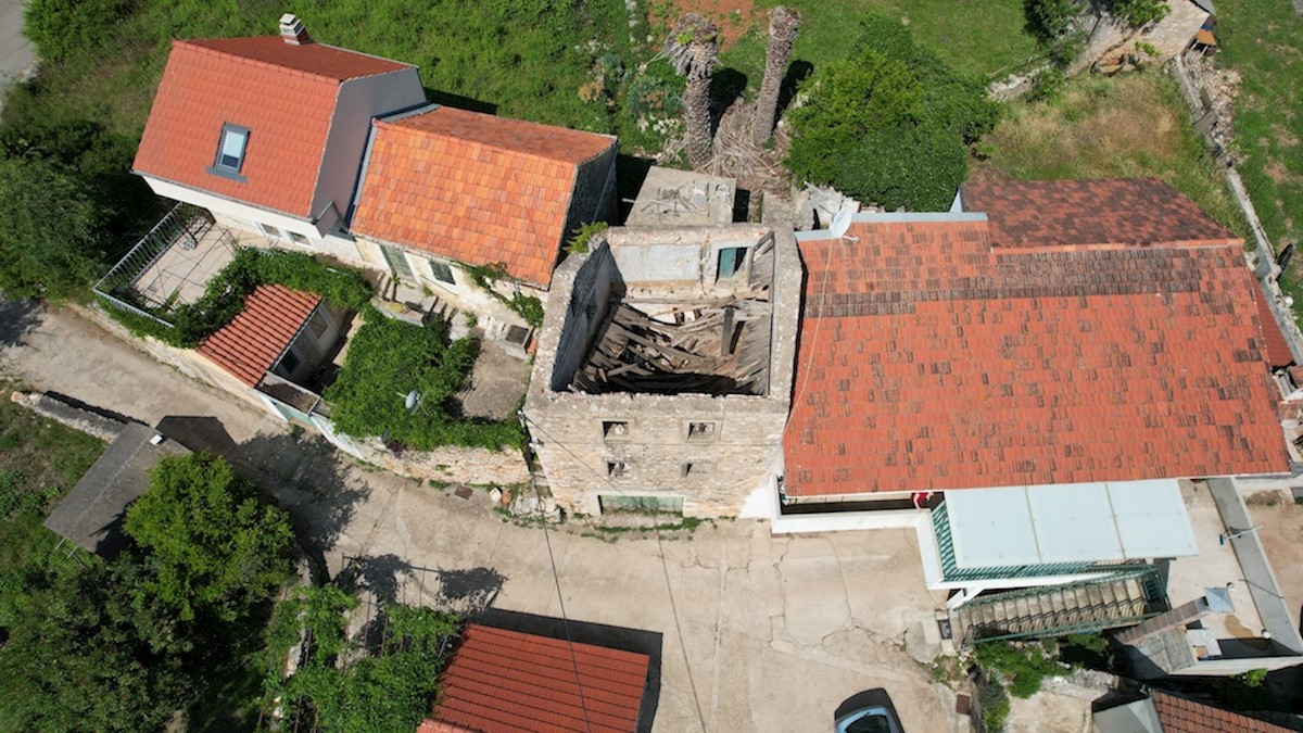 Haus Zu verkaufen - SPLITSKO-DALMATINSKA STARI GRAD