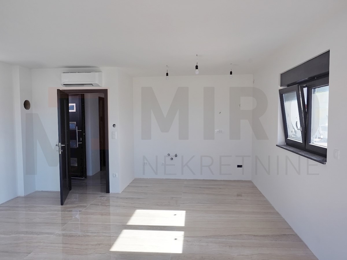 Flat For sale - PRIMORSKO-GORANSKA KRK