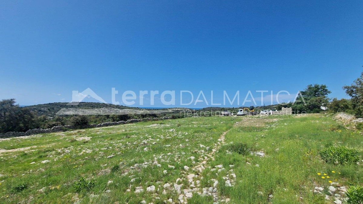 Land For sale - ŠIBENSKO-KNINSKA ROGOZNICA