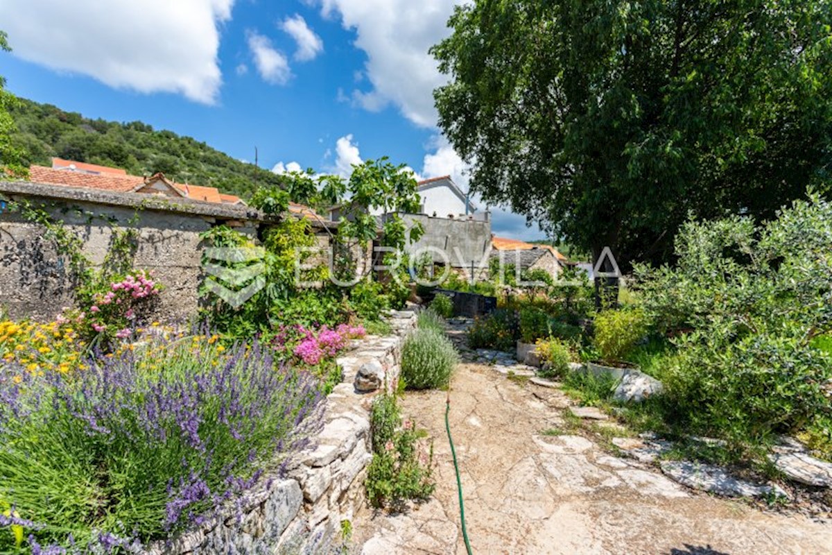 Casa In vendita - ŠIBENSKO-KNINSKA PRIMOŠTEN