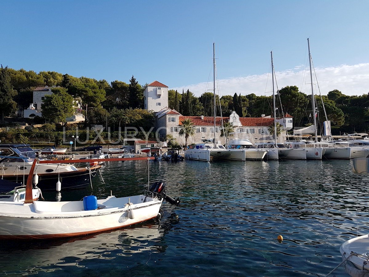 Dom Na predaj - SPLITSKO-DALMATINSKA ŠOLTA