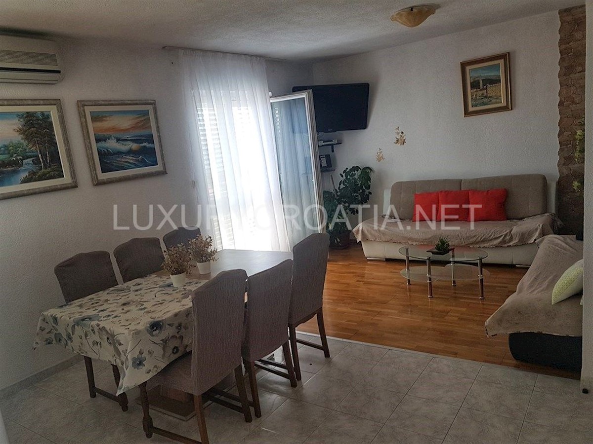 House For sale - SPLITSKO-DALMATINSKA KAŠTELA