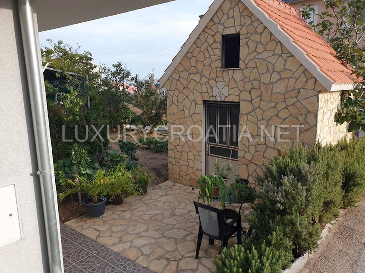 House For sale - SPLITSKO-DALMATINSKA KAŠTELA