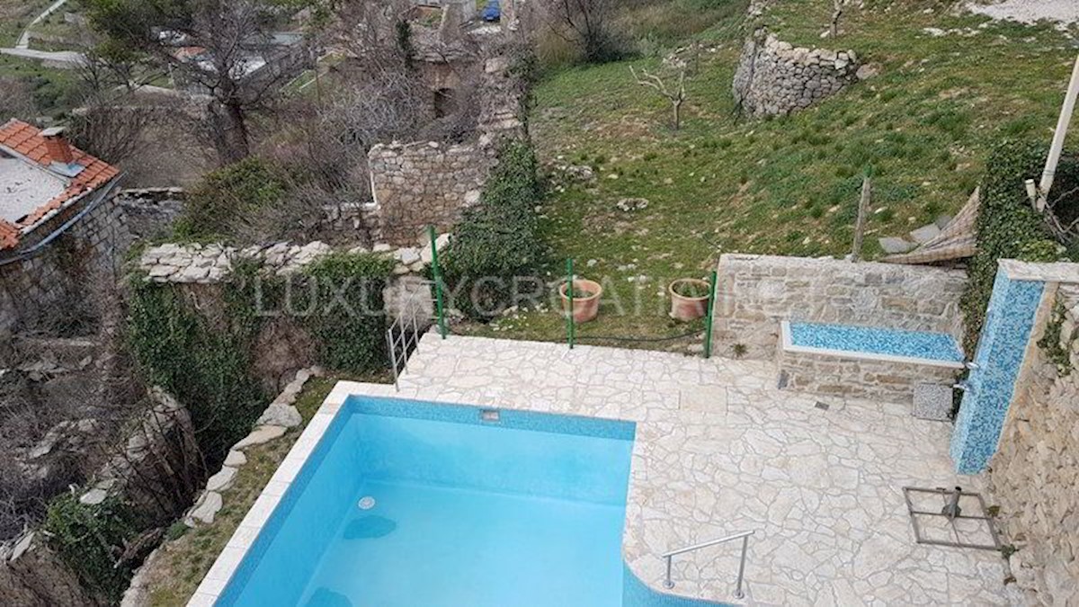 House For sale - SPLITSKO-DALMATINSKA SPLIT