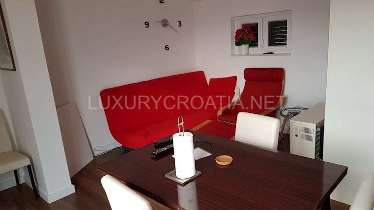 House For sale - SPLITSKO-DALMATINSKA SPLIT