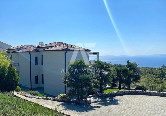 Kuća na prodaju 400 m² – Kastav