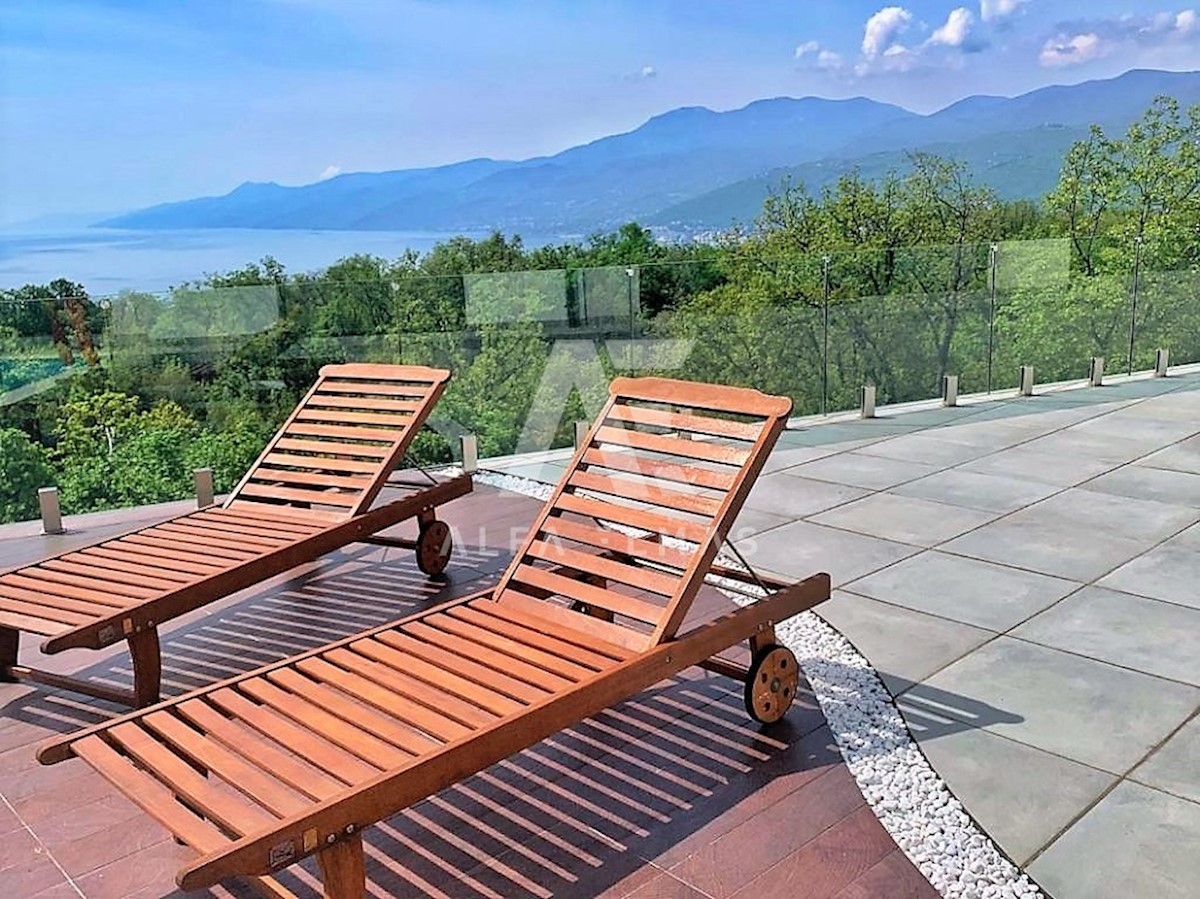 Maison À vendre - PRIMORSKO-GORANSKA KASTAV