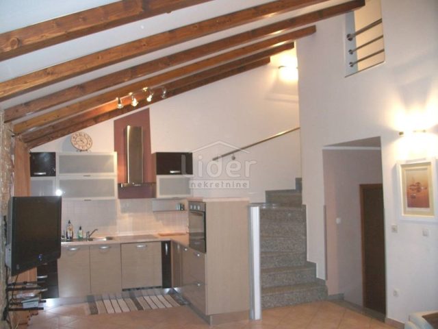 Appartement à louer 111 m² – Marčelji