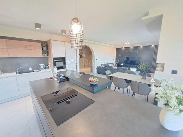 Apartmán na predaj 217 m² – Rijeka