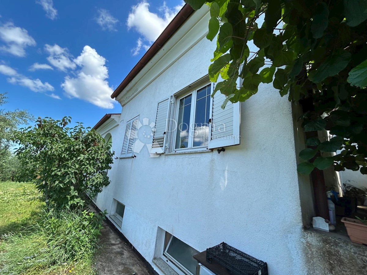 Hiša Na predaj - ISTARSKA UMAG