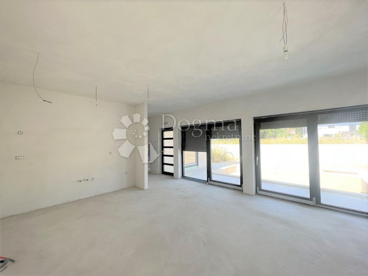House For sale - ISTARSKA MEDULIN