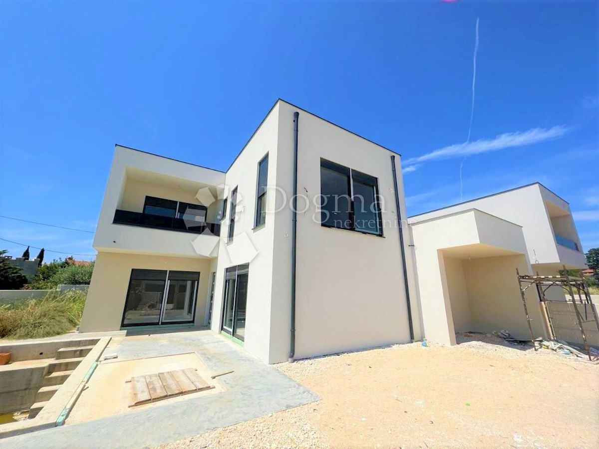House For sale - ISTARSKA MEDULIN