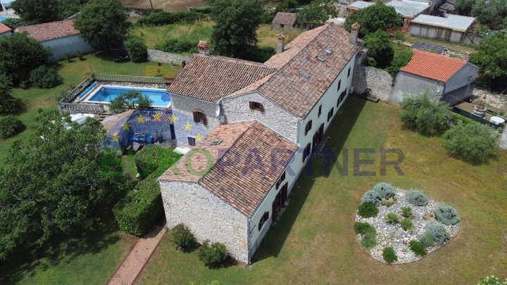 Dům na prodej 500 m² – Marčana