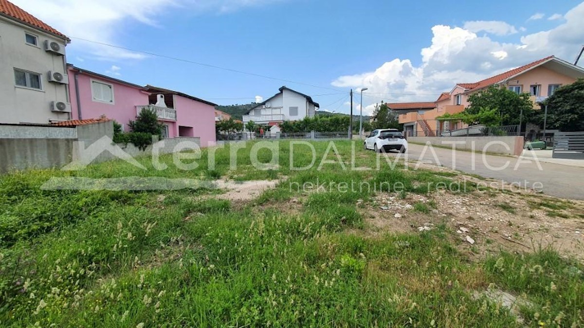 Land For sale - ŠIBENSKO-KNINSKA TRIBUNJ