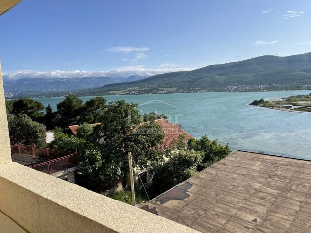 House for sale 180 m² – Donji Karin