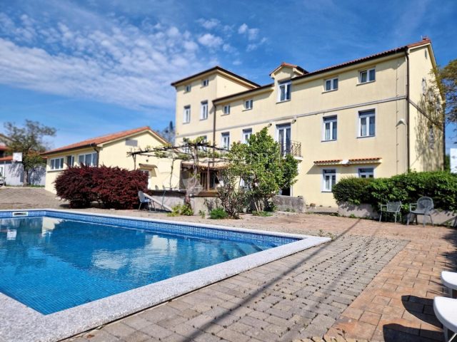Gewerbefläche zu verkaufen 850 m² – Viškovo