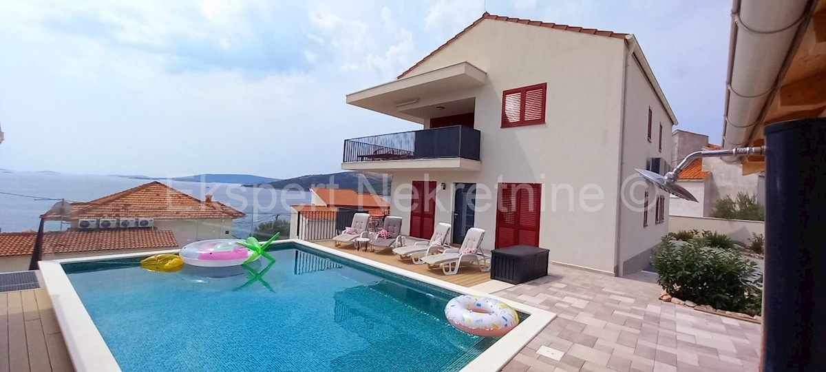 House For sale - SPLITSKO-DALMATINSKA SEGET