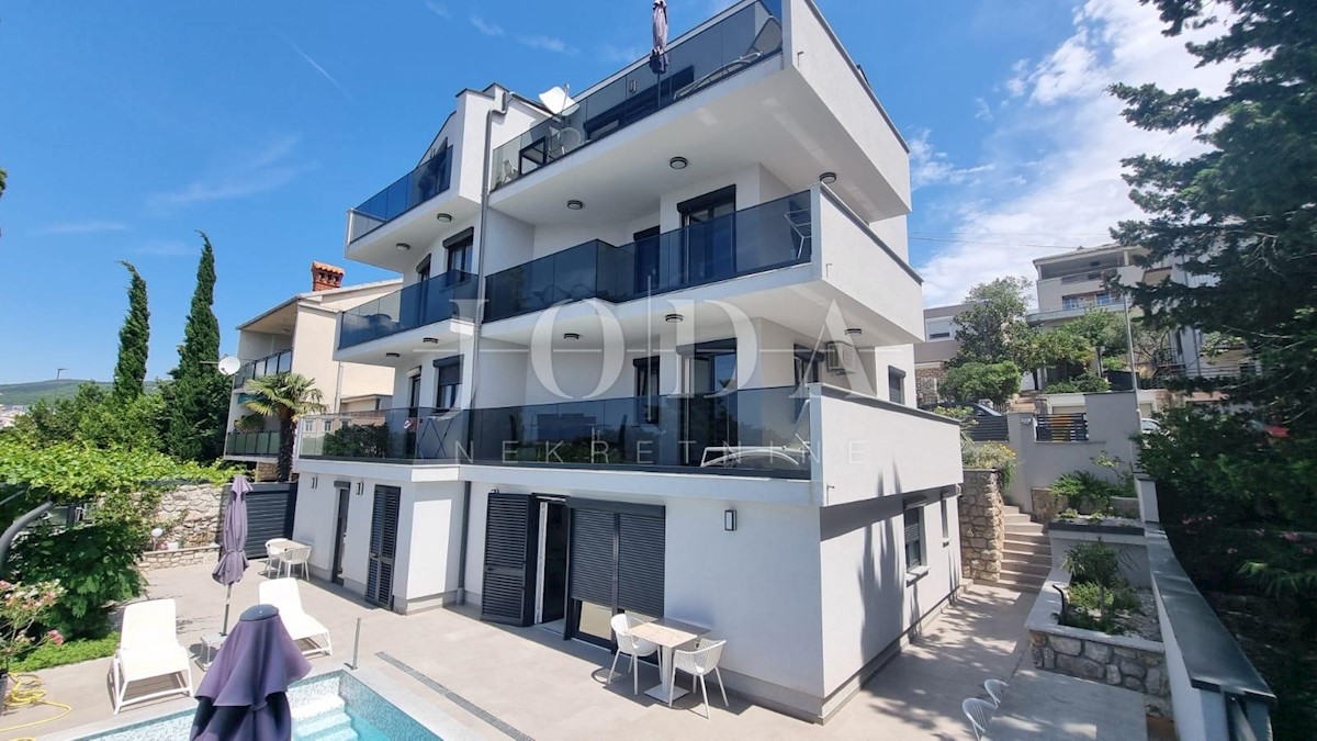 Kuća Na prodaju - PRIMORSKO-GORANSKA CRIKVENICA