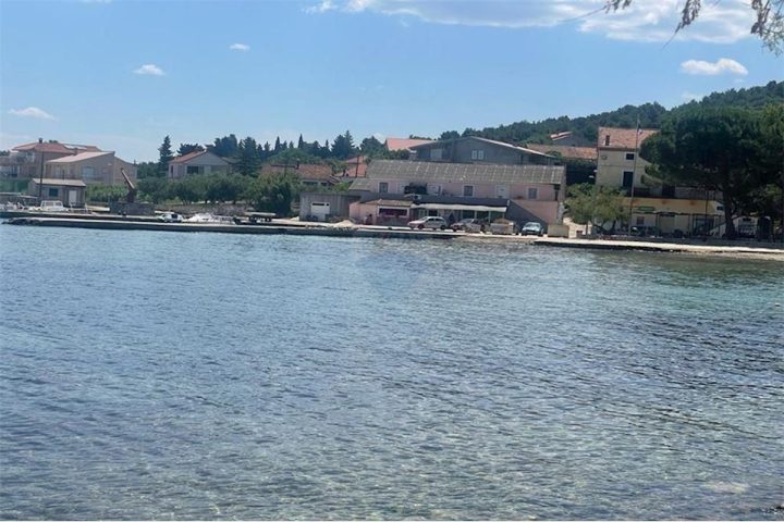Pozemok na predaj 2045 m² – Banj