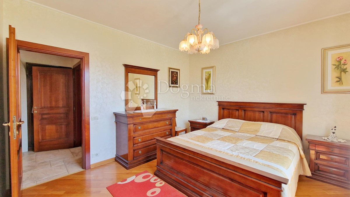 Kuća Na prodaju - ISTARSKA UMAG
