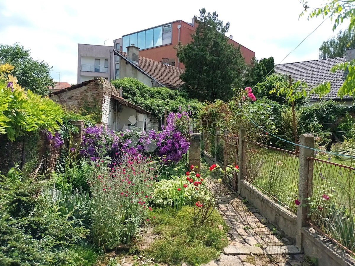 Dom Na predaj - OSJEČKO-BARANJSKA OSIJEK