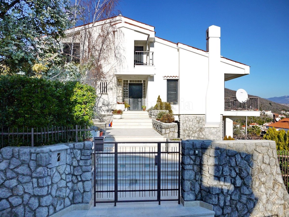 Hiša Na predaj - PRIMORSKO-GORANSKA OPATIJA