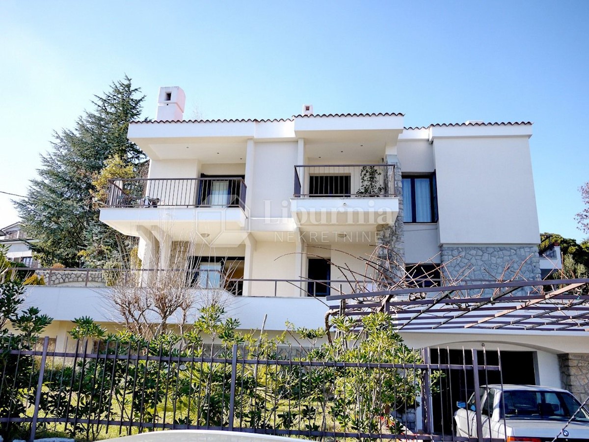 Hiša Na predaj - PRIMORSKO-GORANSKA OPATIJA