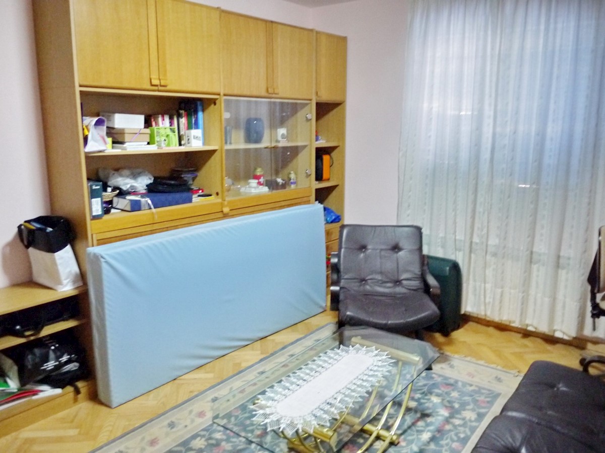 Hiša Na predaj - PRIMORSKO-GORANSKA OPATIJA