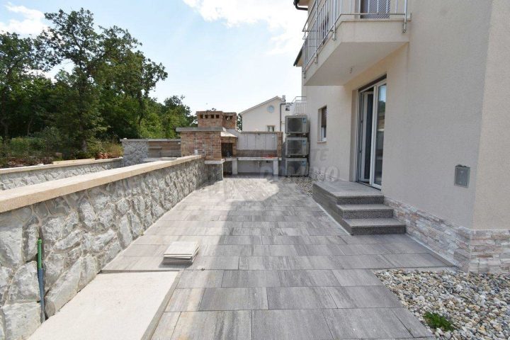 Flat for sale 73 m² – Njivice