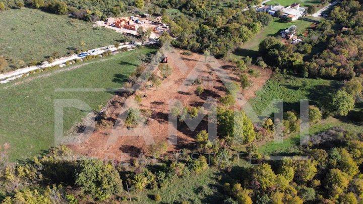 Parcela na predaj 3700 m² – Rakalj