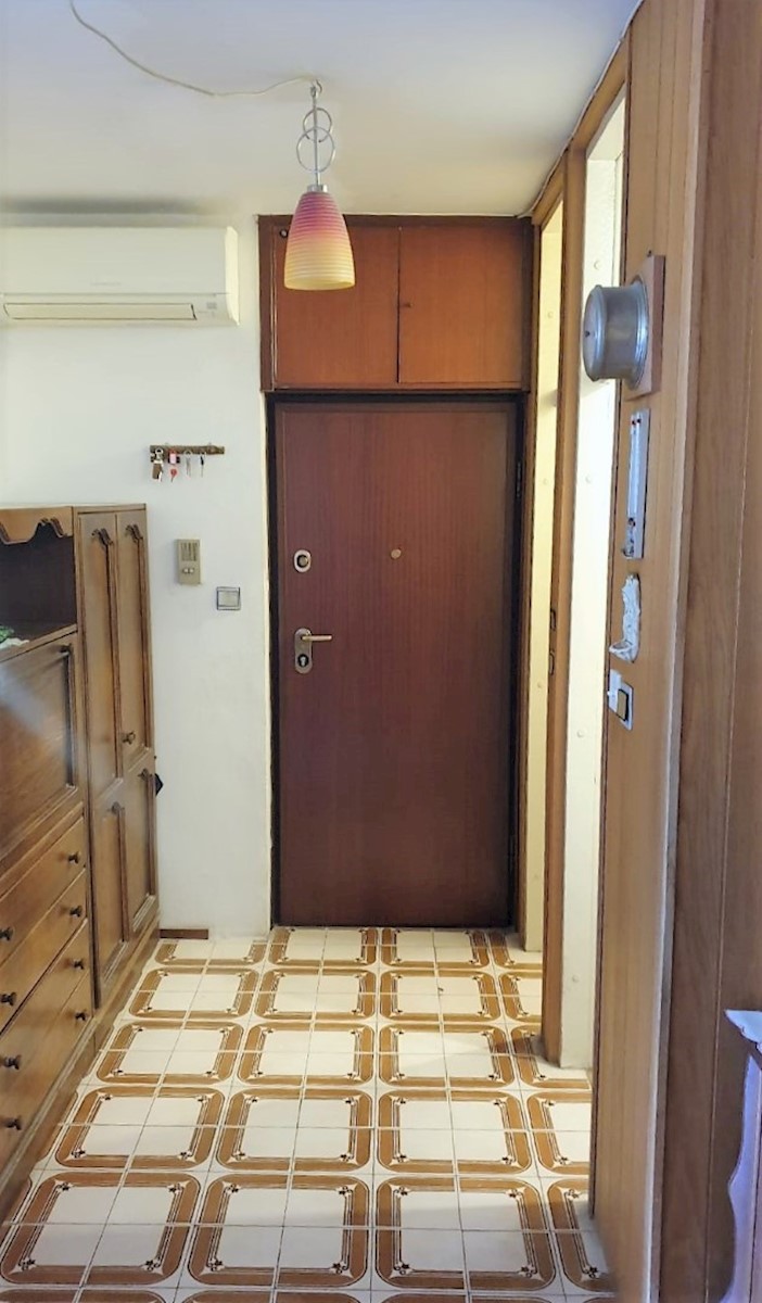 Apartment Zu verkaufen - SPLITSKO-DALMATINSKA SPLIT