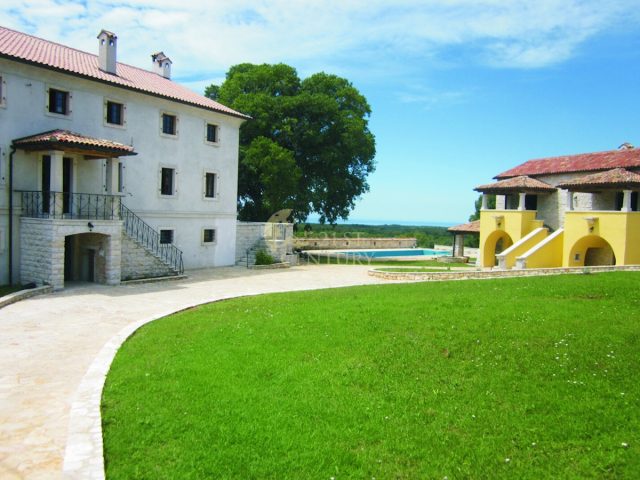 Dom na predaj 850 m² – Višnjan