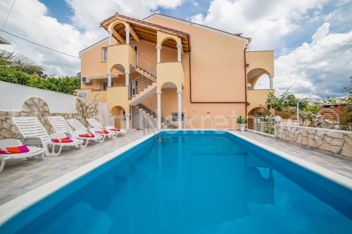 Hiša na predaj 471 m² – Trogir