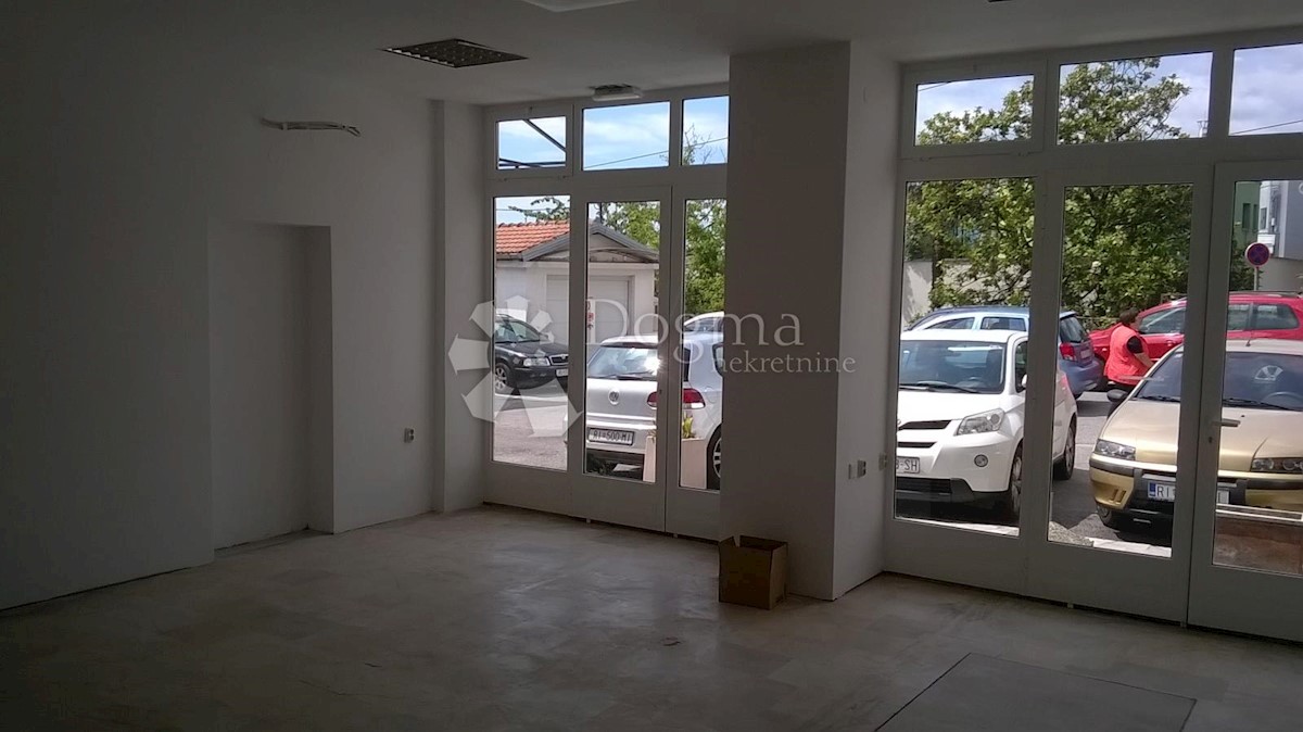 Locaux commerciaux À vendre - PRIMORSKO-GORANSKA MATULJI