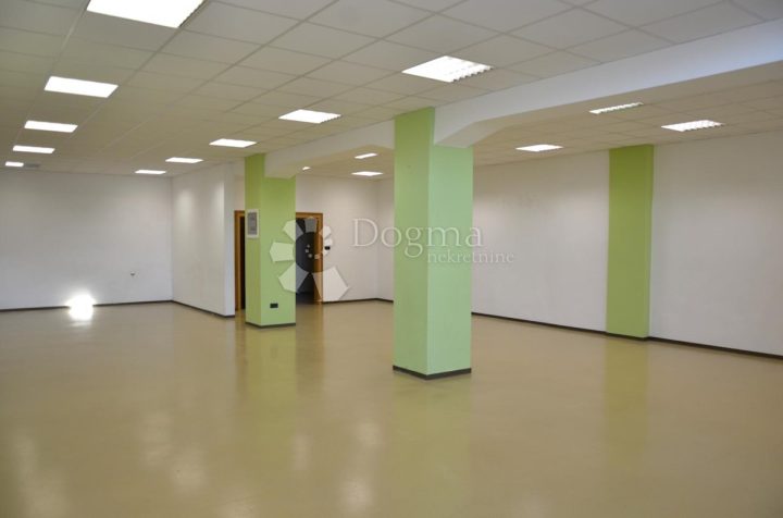 Lokal użytkowy na sprzedaż 223 m² – Matulji
