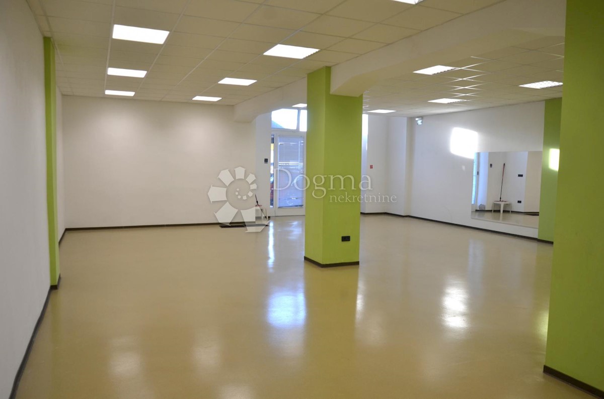 Locaux commerciaux À vendre - PRIMORSKO-GORANSKA MATULJI