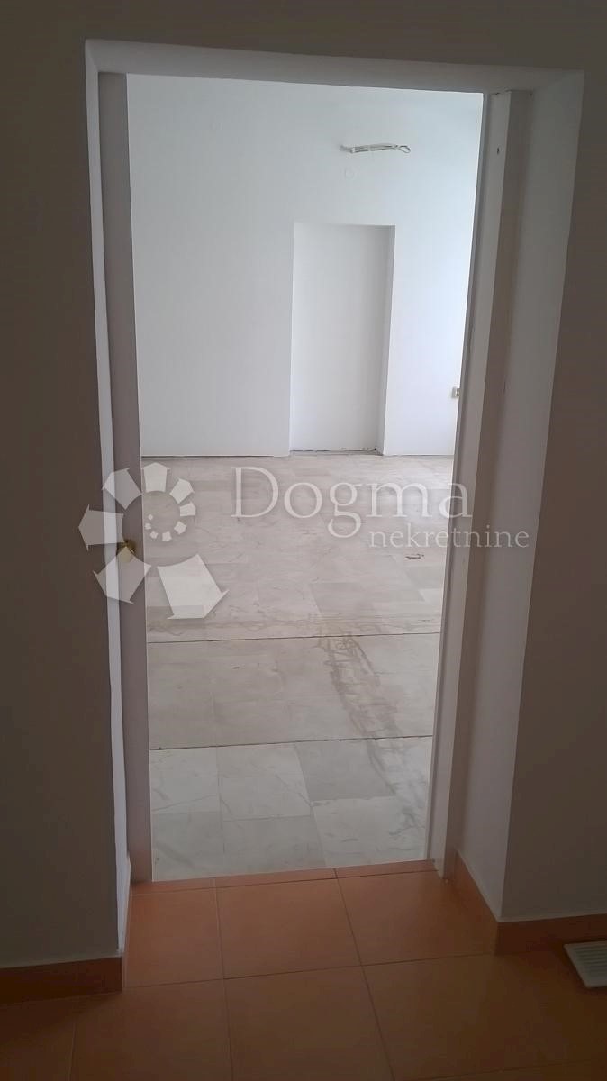 Locaux commerciaux À vendre - PRIMORSKO-GORANSKA MATULJI