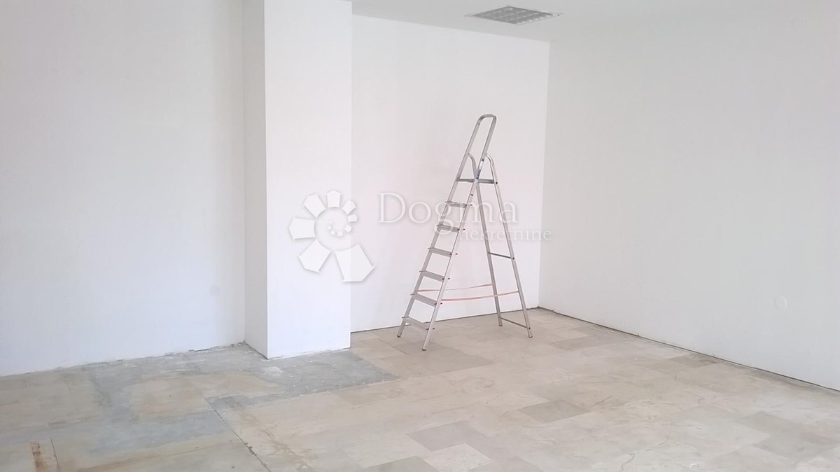 Locaux commerciaux À vendre - PRIMORSKO-GORANSKA MATULJI