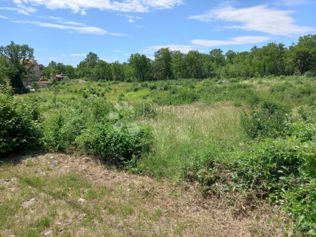 Land for sale 934 m² – Rijeka
